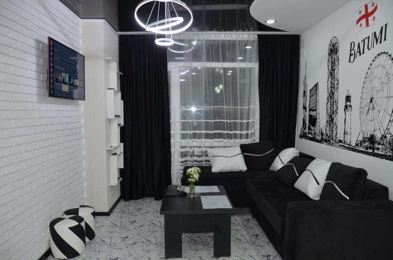 Appartamento Batumi Real Lux Esterno foto