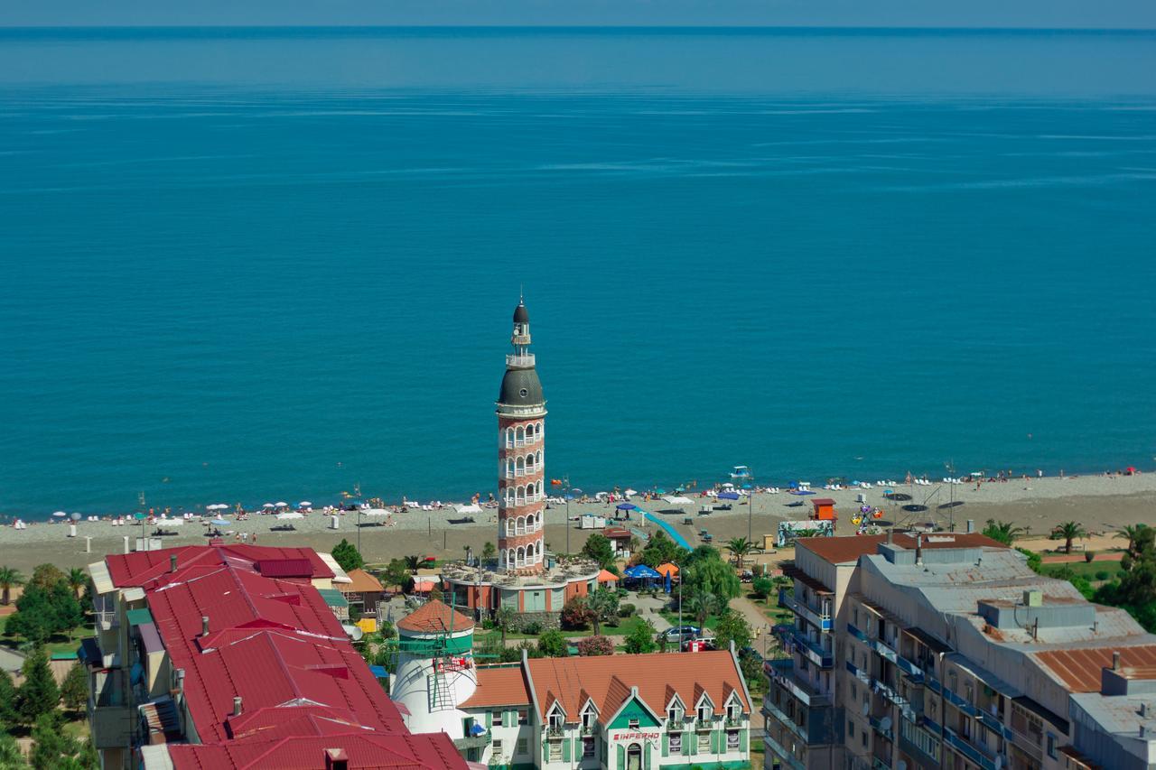 Appartamento Batumi Real Lux Esterno foto