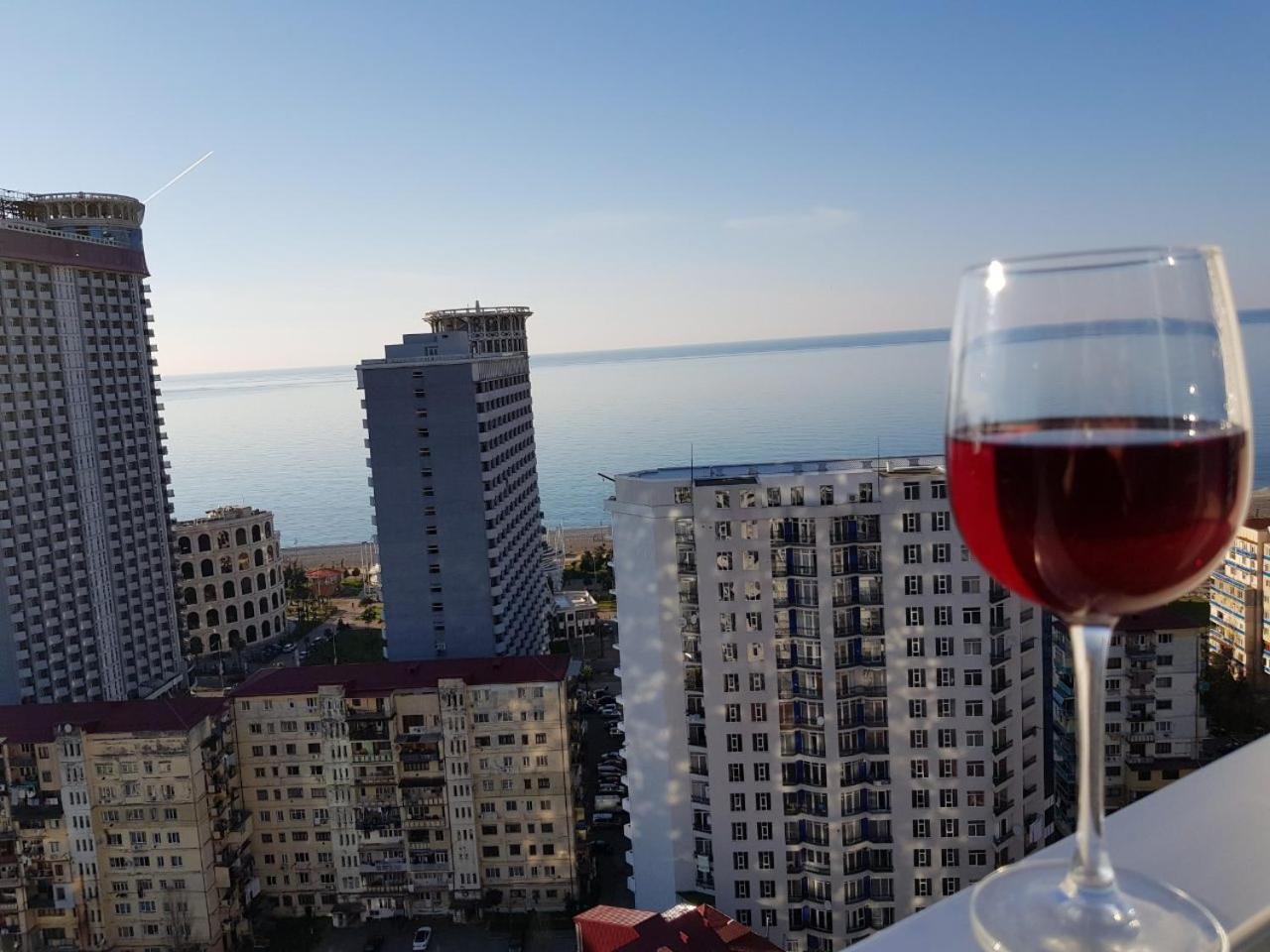 Appartamento Batumi Real Lux Esterno foto